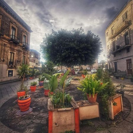 Lo Svevo Apartment คาตาเนีย ภายนอก รูปภาพ